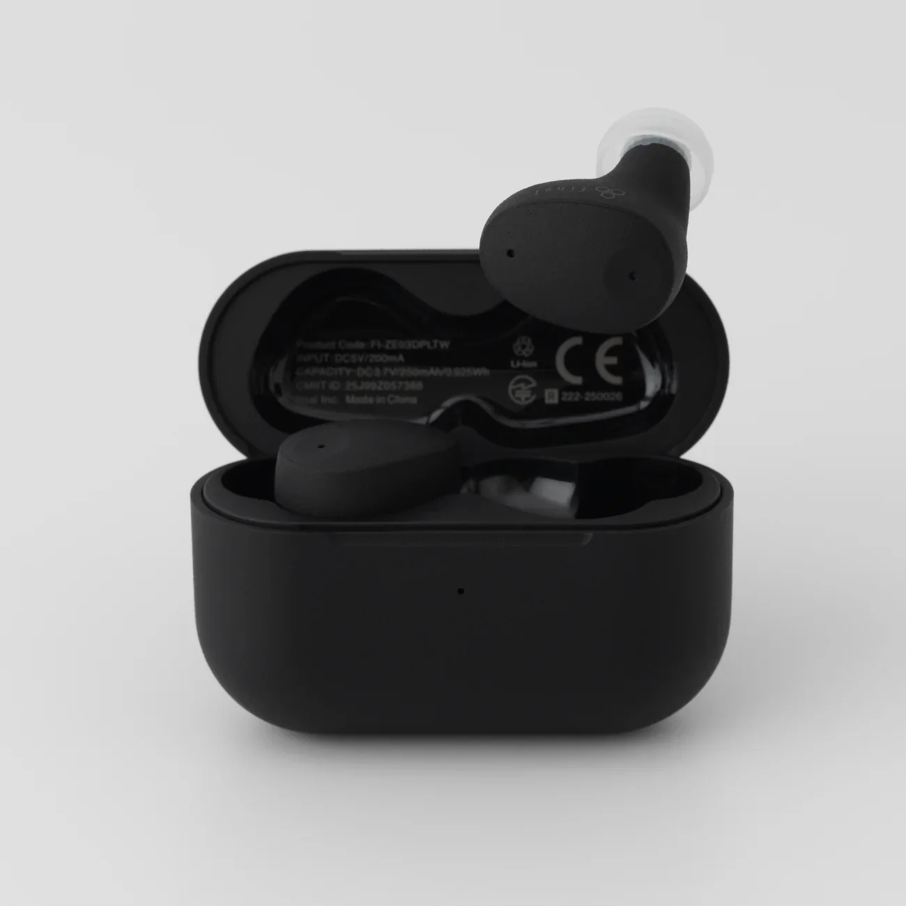 Final Audio ZE300 Ultra small Noise cancelling True Wireless Earphones - Image 2